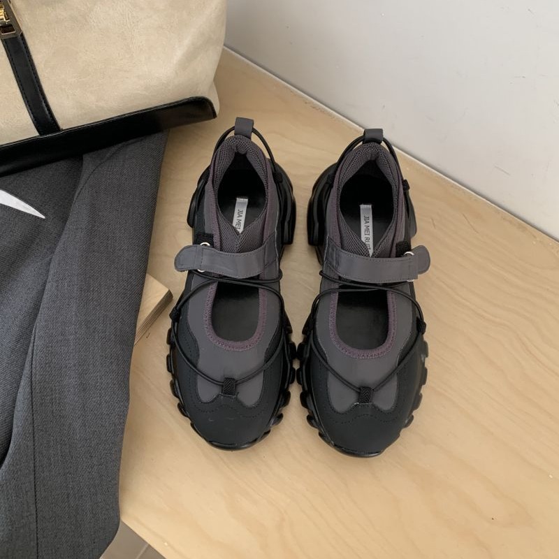 Scarpe Mary Jane sportive con  - Sneakers Care recensione e prezzo